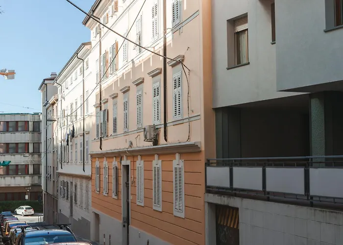 Studio City * Trieste